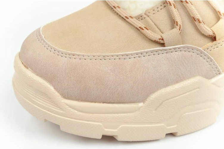 Atlete femra Lee Cooper, bezhë