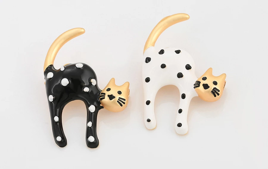 Brosh Xuping, i praruar në ari 14 karatësh BXMB, macë, e bardhë/artë