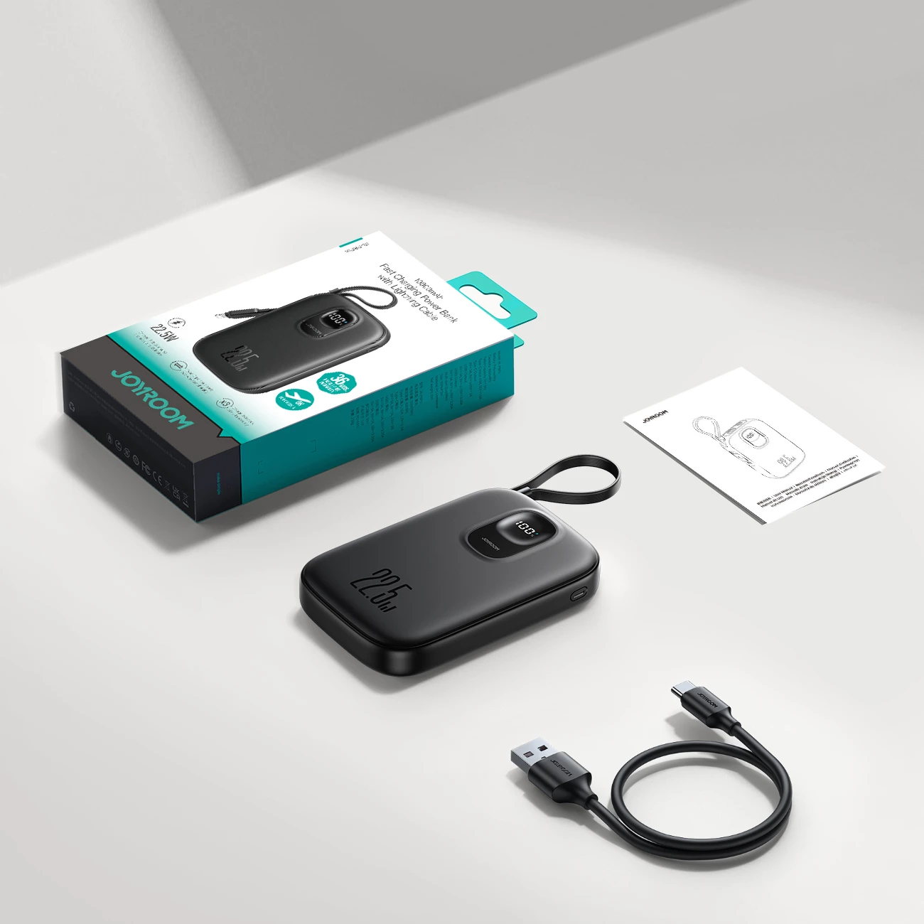 Powerbank Joyroom JR-PBF18, 10000mAh, 22.5W, me kabllo Lightning të integruar + kabllo USB-C 25cm, e zezë