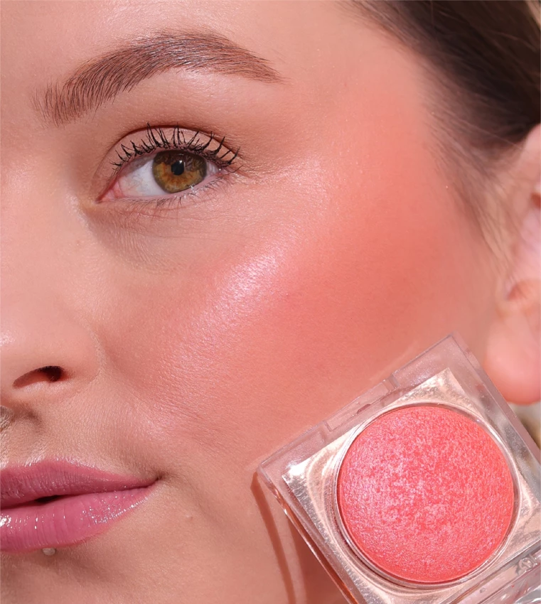 Revolution - Blush Beam Bright - Peach Pop