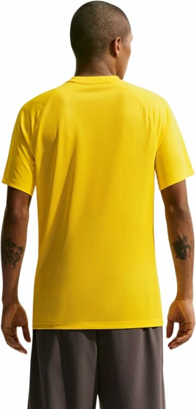 Maicë për meshkuj Nike, e verdhë