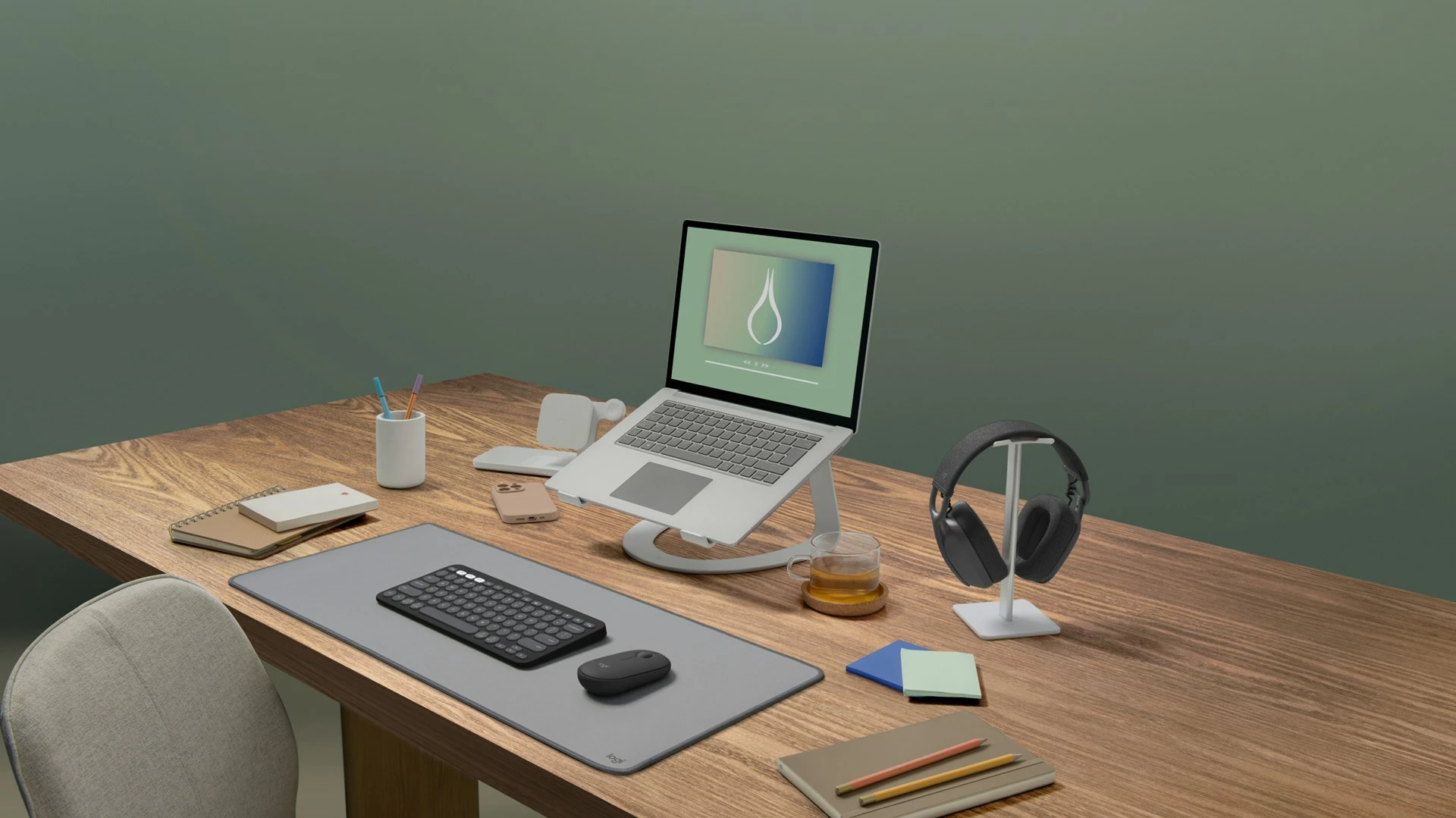 Maus Logitech 910-007015, pa kabllo, RF Wireless + Bluetooth, 4000 DPI, grafit