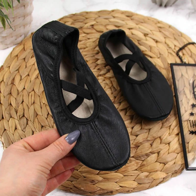 Këpucë vallëzimi prej lëkure me shirita elastikë për vajza Nazo, të zeza