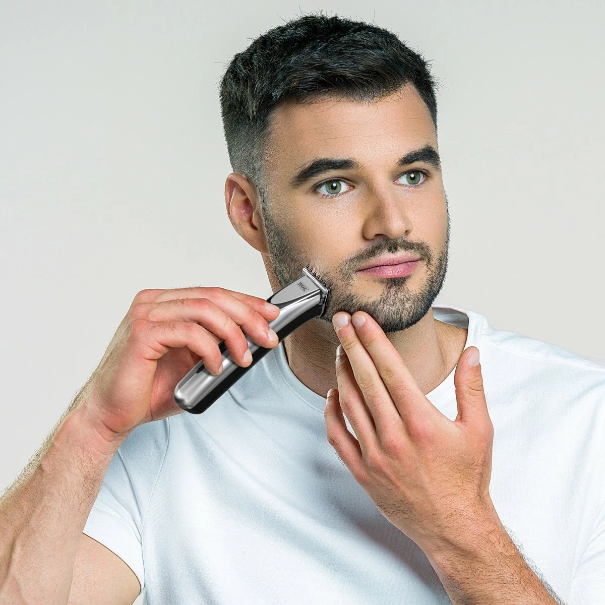 Trimmer multifunksional, Wahl, ELITE GROOM 3028050, 150 min bateri, gjerësi teh 40 mm, ngarkim 2.5 h, i zi/çelik, me 4 koka