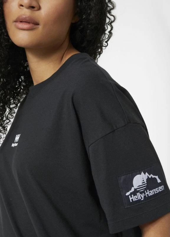 Maicë Helly Hansen femra, e zezë