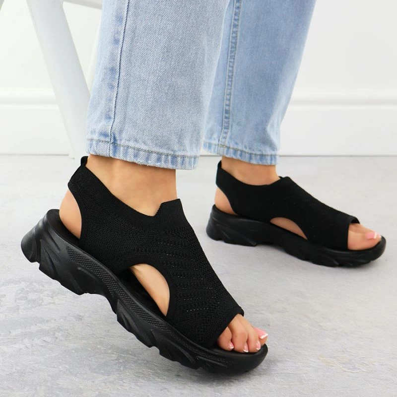 Sandale të mbyllura Potocki TO90302, të zeza femra