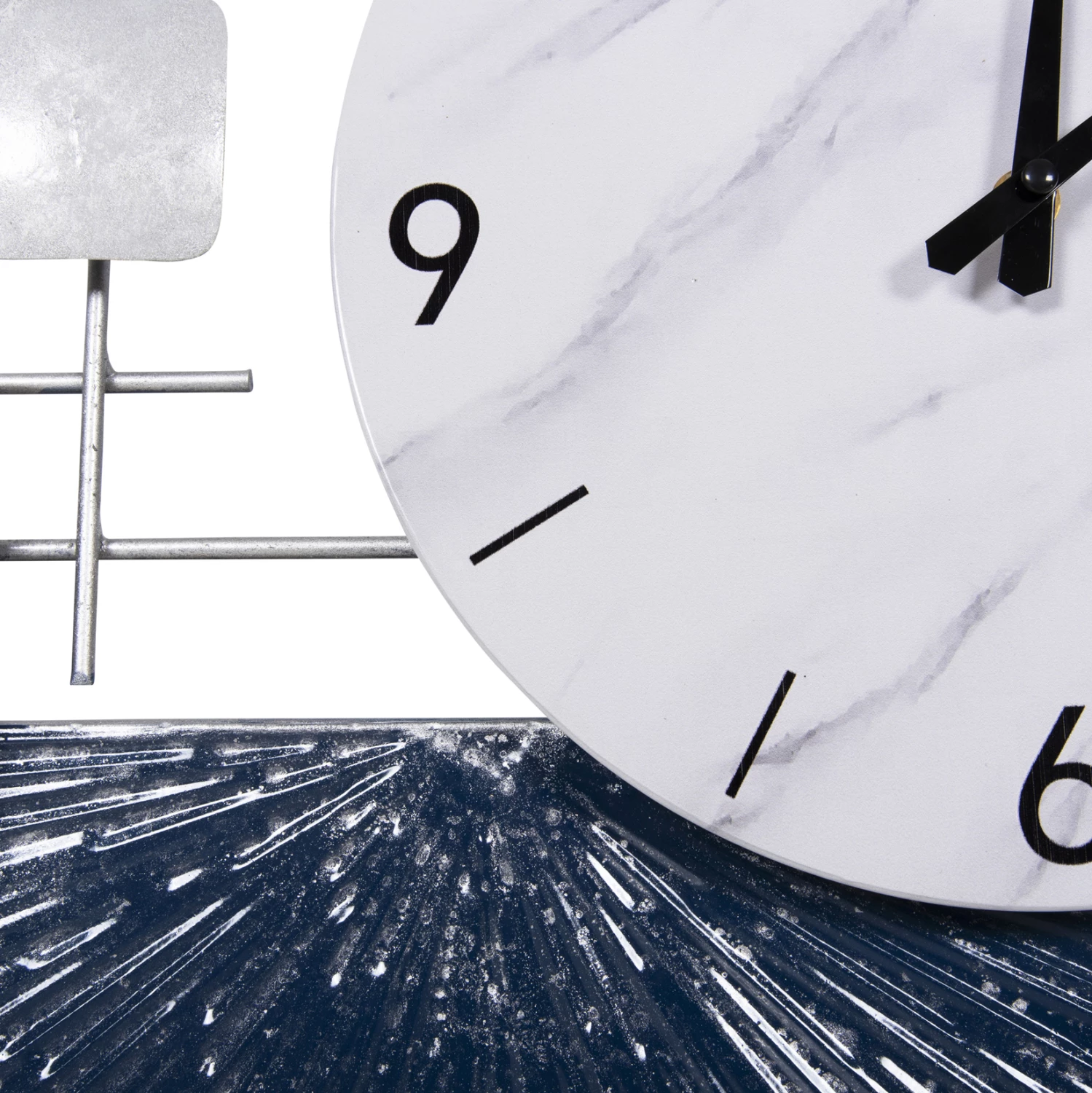 Orë muri metalike, ngjyrë e bardhë, me tregues dhe numra të zinj, FH4209, 92x51 cm