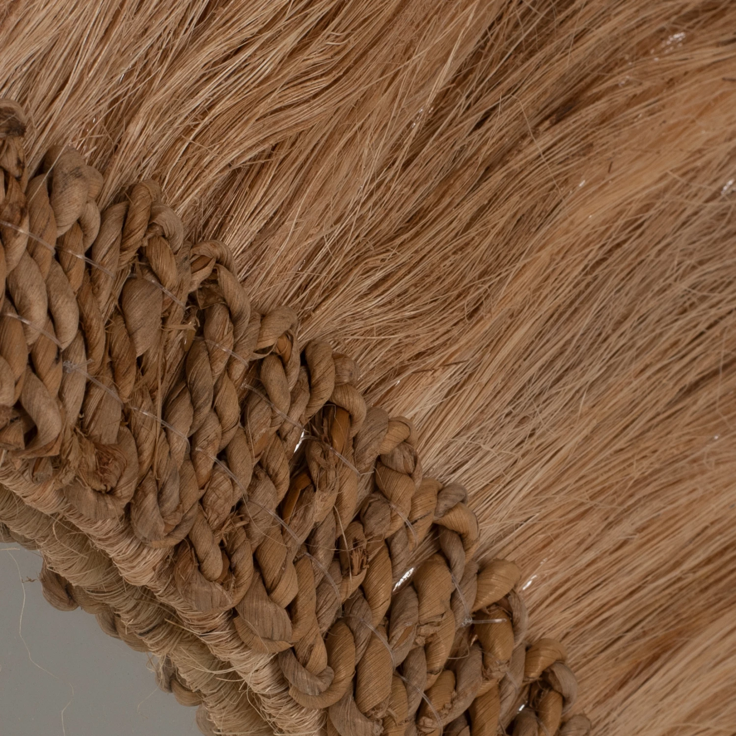 Pasqyrë rrethore me kornizë abaka, ngjyrë natyrale, 90x4.5x90cm, FH7730