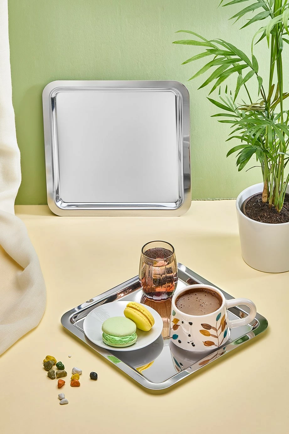 Set 6 tabaka shërbyese prej çeliku inoksi, ngjyrë argjendi, Hermia Kare