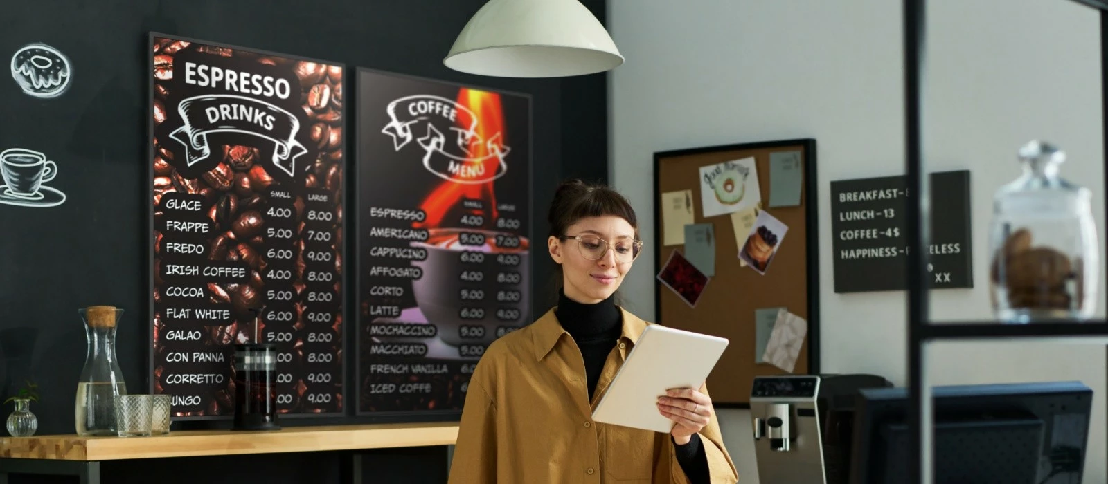 Monitor informativ Avtek DS 43", 4K UHD, Android 11, 2x10W, i zi