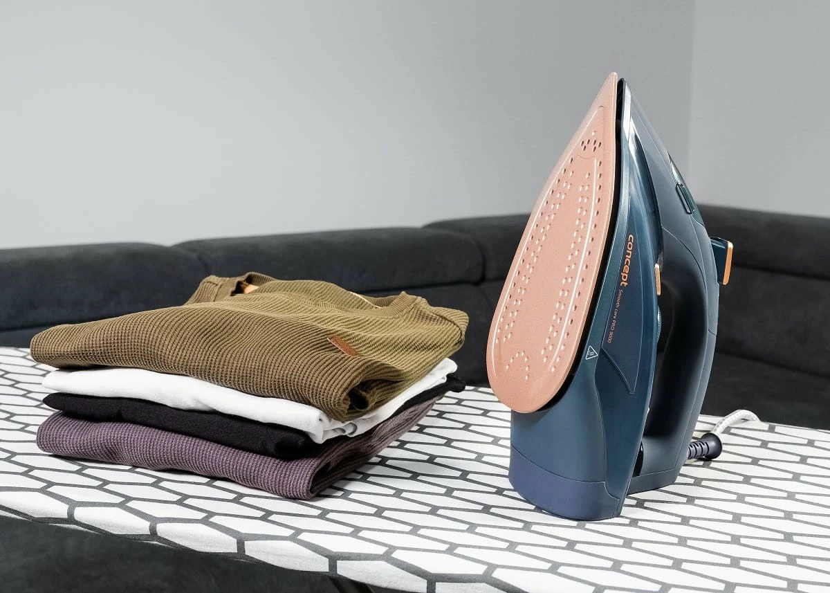 Hekur me avull, Concept ZN9110, 2800 W, shfryrje avulli 160 g/min, avull i vazhdueshëm 40 g/min, taban qeramik, rezervuar 400 ml, kabllo 2 m, blu/ari