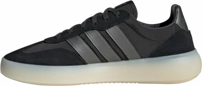 Këpucë femra adidas, të zeza