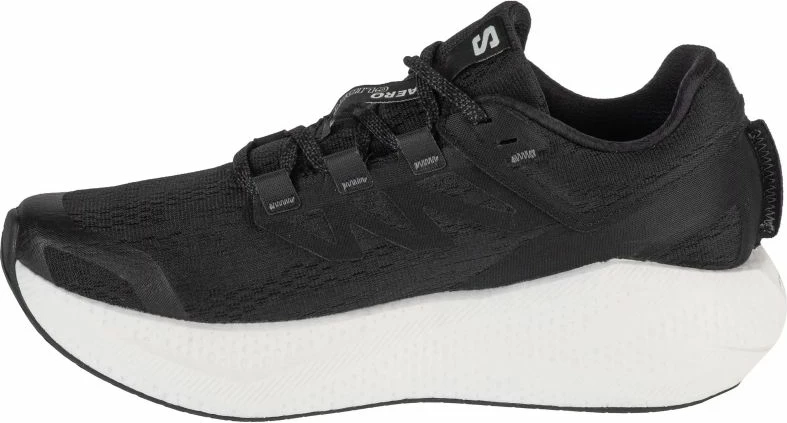 Atlete për meshkuj Salomon, të zeza