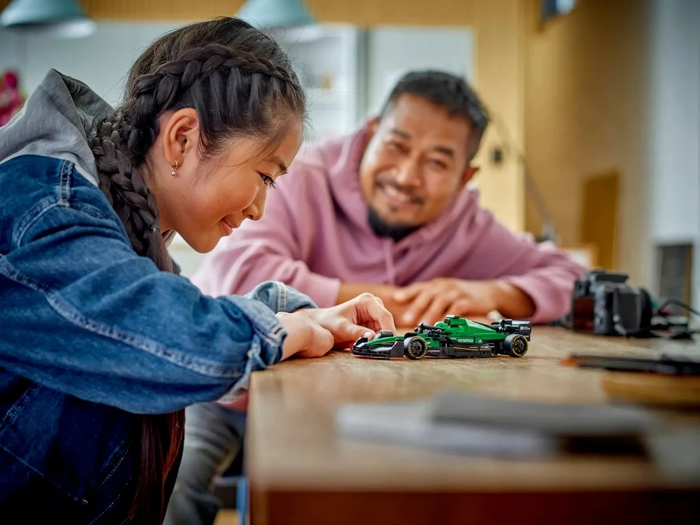 Set LEGO Speed Champions Aston Martin Aramco F1 AMR24, 269 pjesë, Jeshile