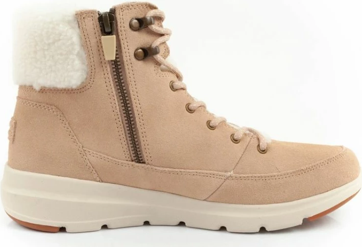 Atlete femra Inny, bezhë