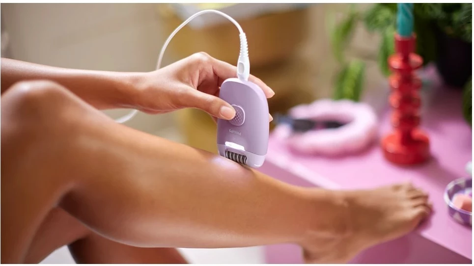 Depilator Philips Series 4000 BRE257/00, vjollcë, me kapak masazhi dhe çantë