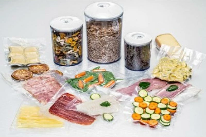 Aparat vakumimi ushqimi, Rommelsbacher VAC 485, 97% nxjerrje ajri, vulosje dyshe, ndarje rrotulle me prerëse, e zezë/argjendtë