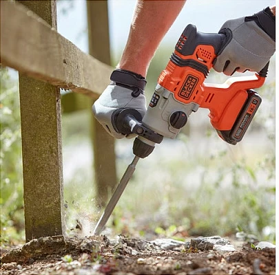 Çekiç elektrik Black & Decker BCD900E2K-QW, 18V, 2.5Ah, SDS Plus, me valixhe, portokalli/zezë