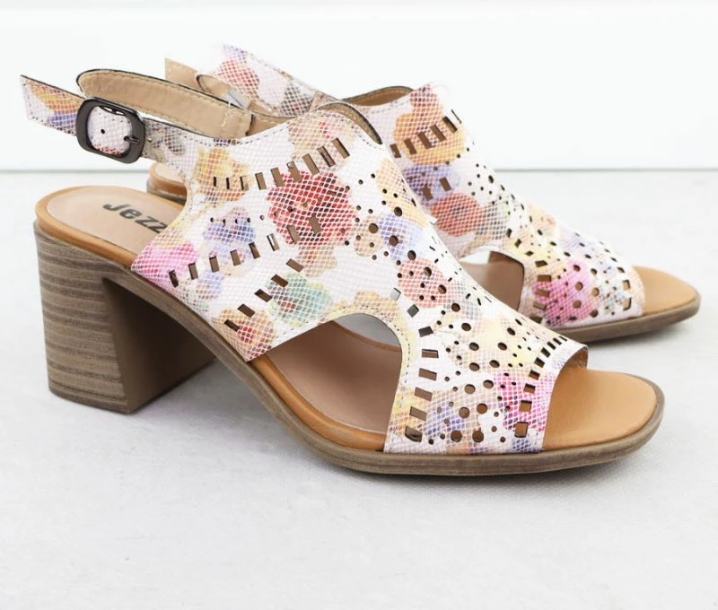 Sandale me taka Jezzi 24125 për femra