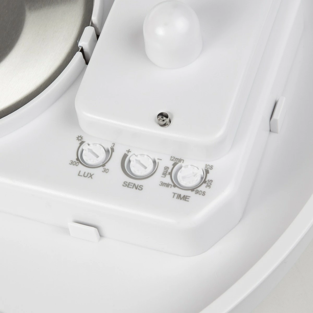 llampë tavanore Maclean MCE309 me sensor lëvizjeje me mikrovalë, e bardhë