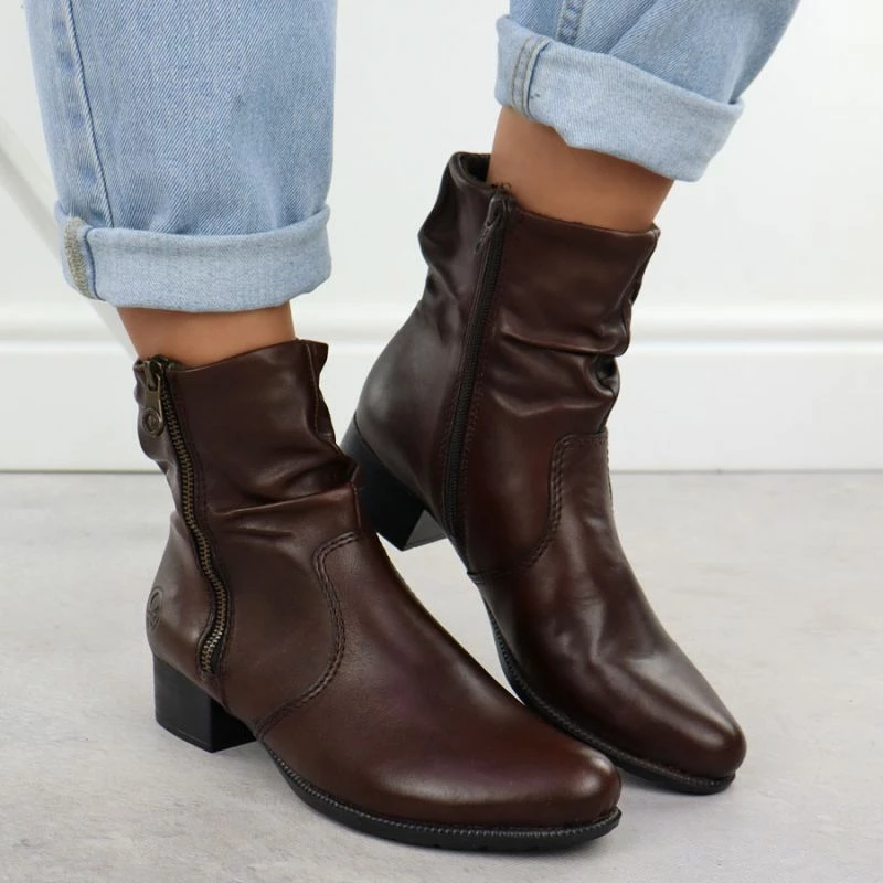 Çizme me take Rieker femra, kafe