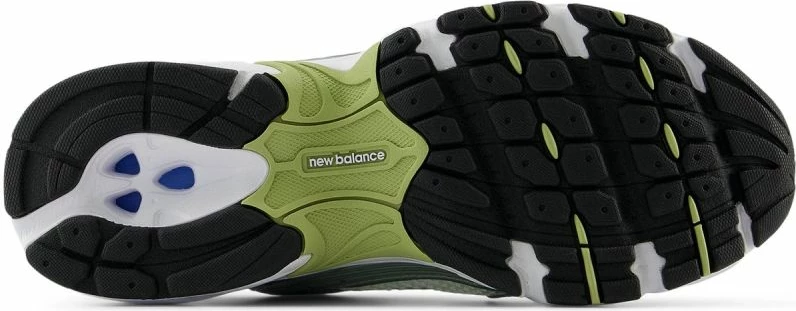 Atlete New Balance, të bardha