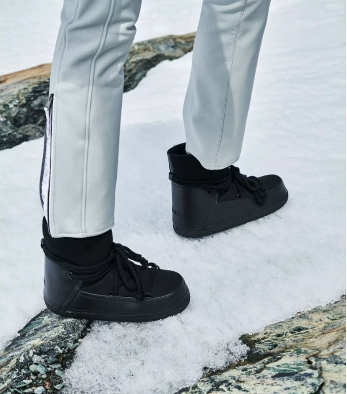 Çizme dëbore për femra Inuikii, të zeza