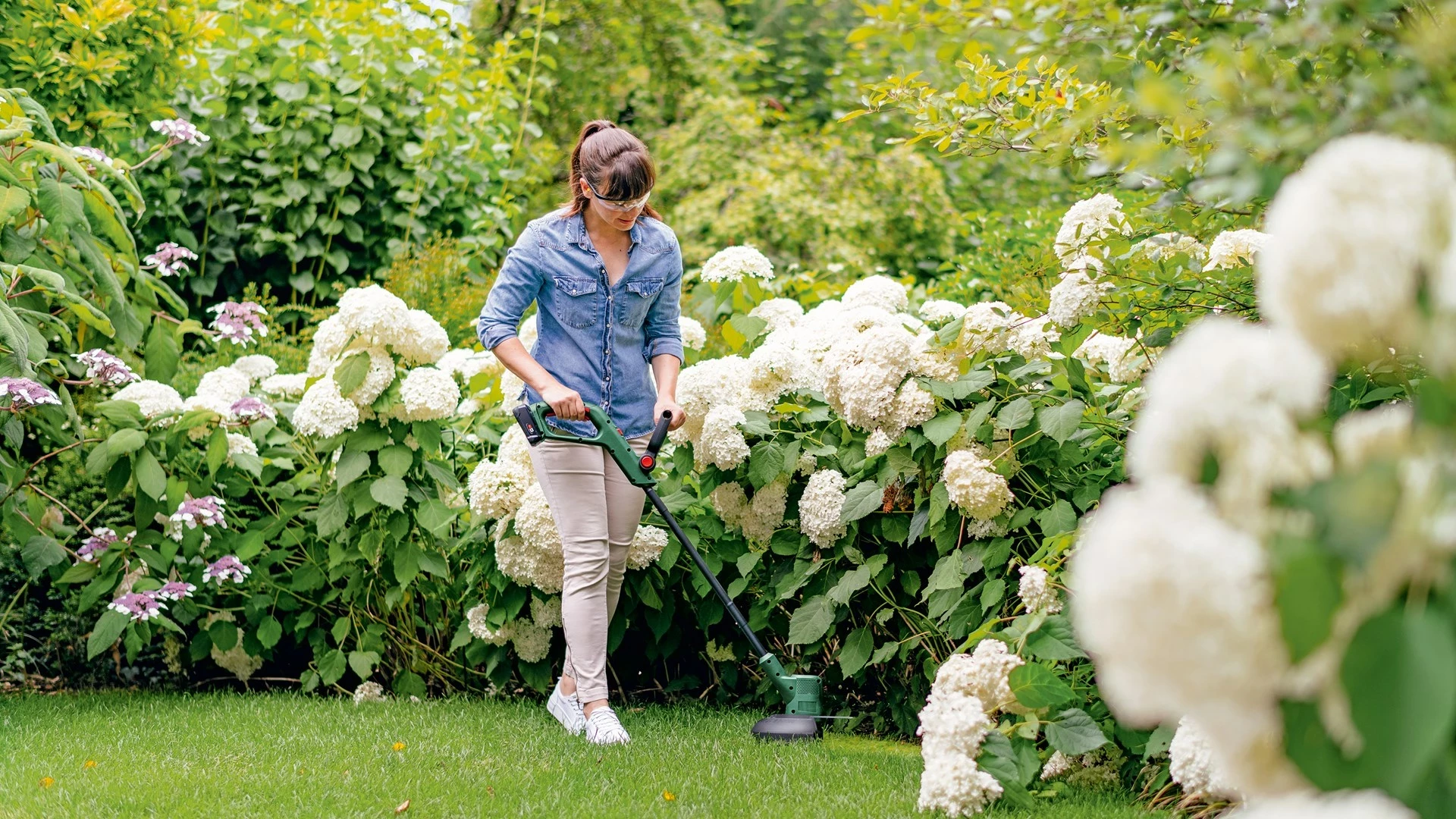 Trimmer bari Bosch EasyGrassCut 18V-26, 26 cm, me bateri, Jeshil