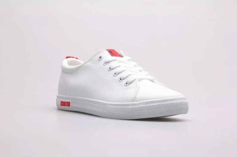 Atlete për femra Big Star, të bardha