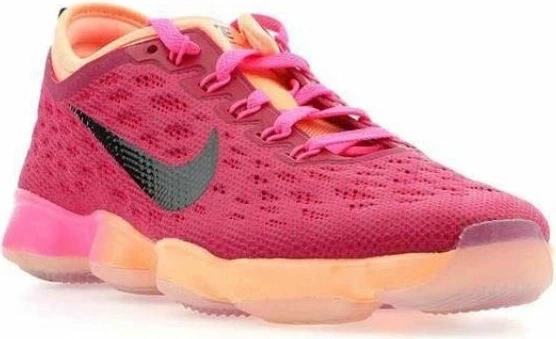 Atlete trajnimi Nike për femra, rozë