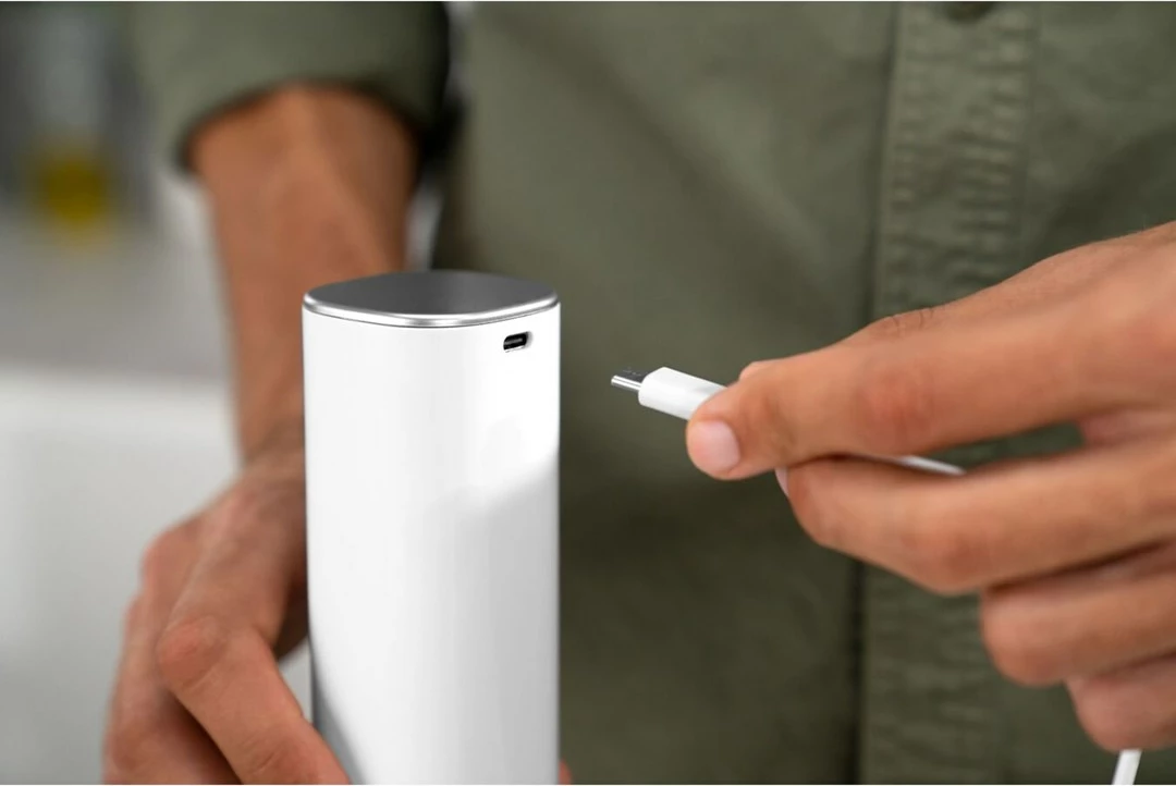 Set i bluarësve për kripë dhe piper ZWILLING Enfinigy, Zi