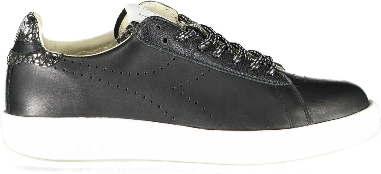 Atlete DIADORA femra, të zeza