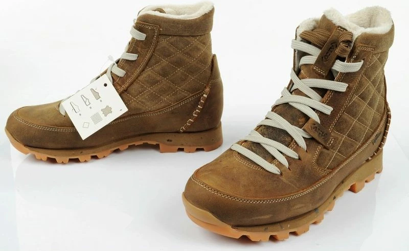 Atlete trekking për femra Aku, të zeza