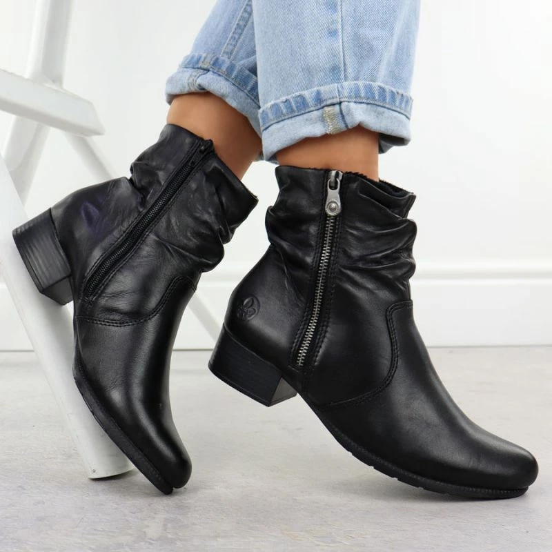 Çizme me take Rieker për femra, të zeza