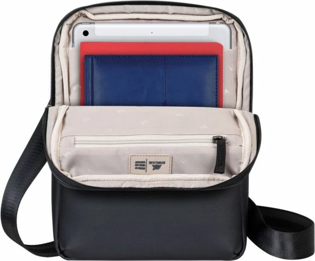 çantë për tablet RivaCase Cardiff 8511, 11\", me rrip krahu, e zezë