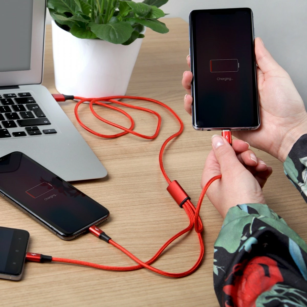 Kabllo karikimi 3-në-1 Unitek C4049RD, 1.2m, USB-C/microUSB/Lightning, Kuqe/Zi