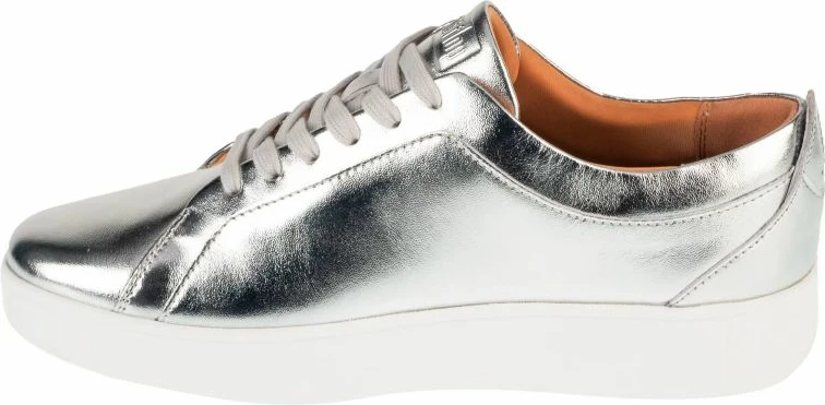 Atlete femra FitFlop, të hirit