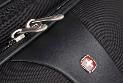 Set biznesi 2 pjesësh Wenger Patriot, trolley 17 inç me çantë notebook 15.4 inç, e zezë