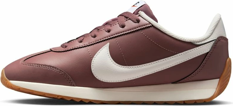 Këpucë Nike për femra