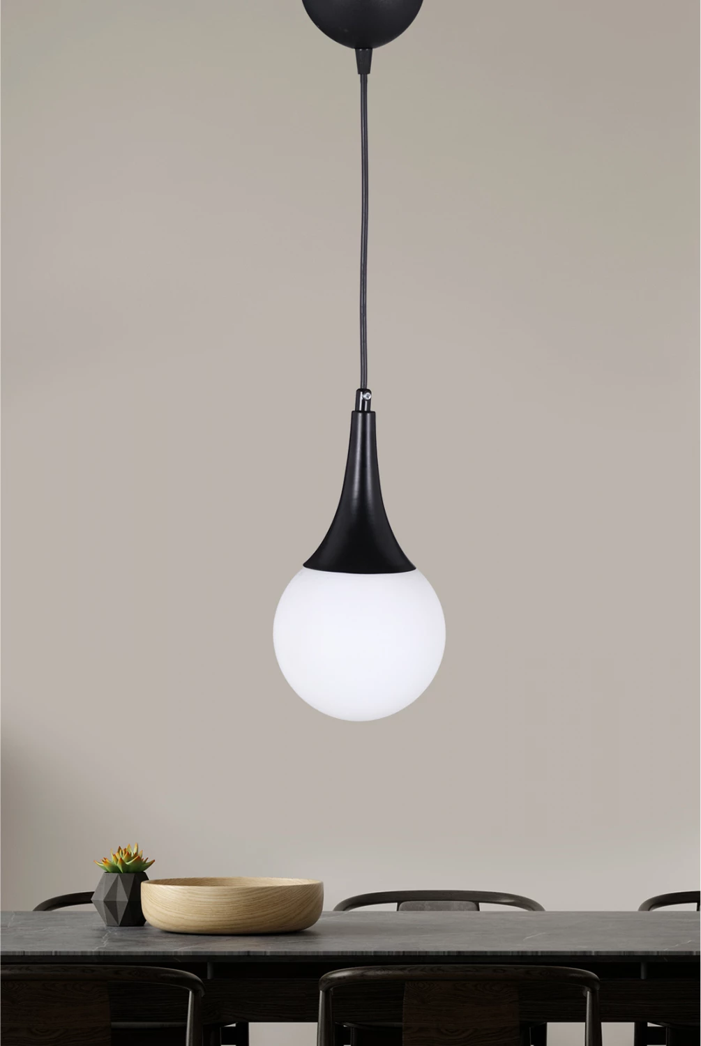 Llambë varëse tavani metalike, ngjyrë e zezë, FH7517.01, 12x91 cm