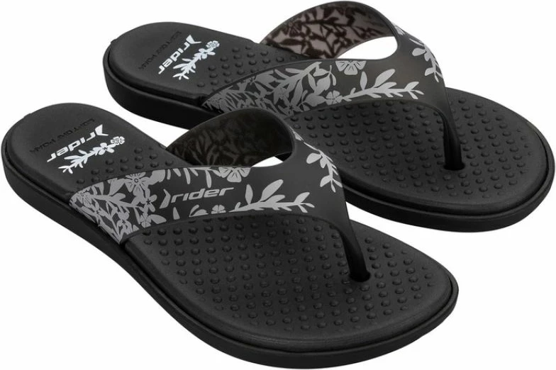 Papuqe për femra Rider, të zeza