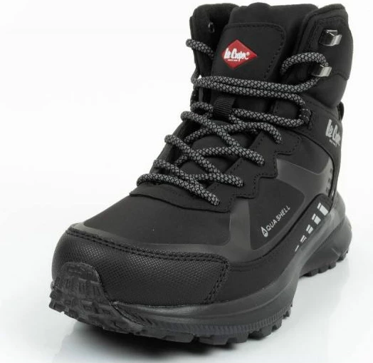 Atlete femra Lee Cooper, të zeza