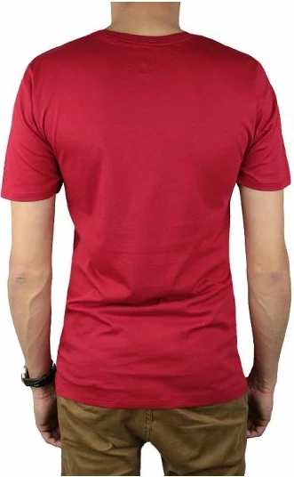 Maicë për meshkuj Nike, e kuqe