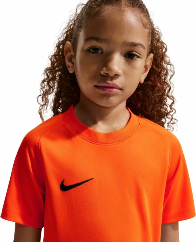 Maicë për fëmijë Nike, portokalli