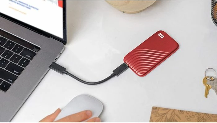 SSD ekstern SanDisk My Passport WDBAGF0020BRD-WESN 2TB NVMe USB 3.2 Gen 2 (USB-C), e kuqe, set me adapter USB-A