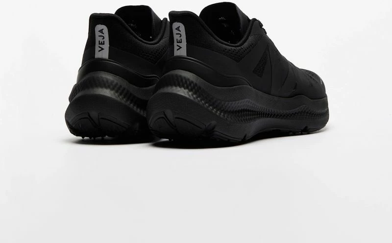 Atlete vrapimi për meshkuj Veja, të zeza