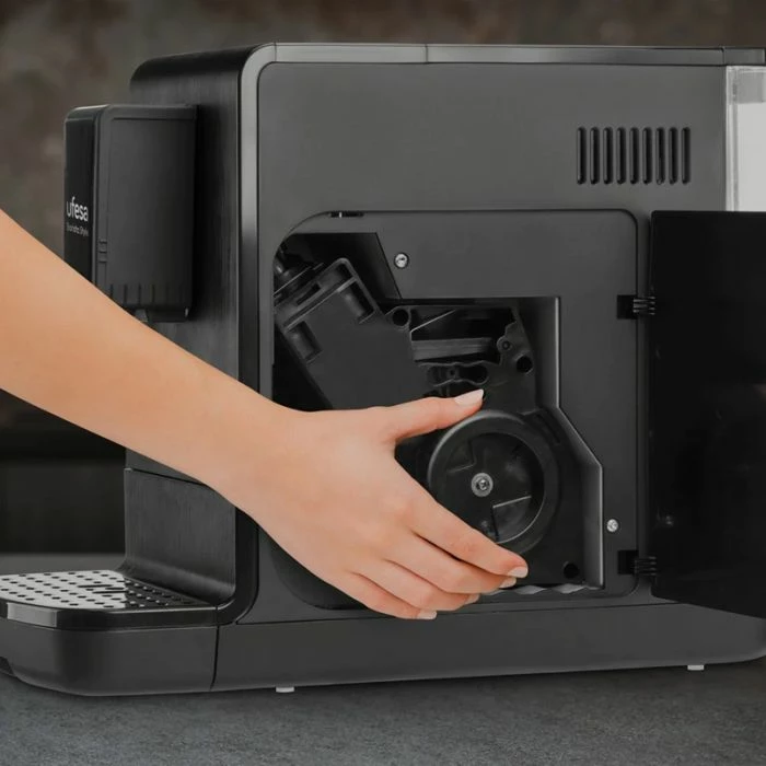 Makinë automatike kafeje UFESA Sensazione CMAB200.101 GC, 1.4L, 20 bar, touchscreen, e zezë