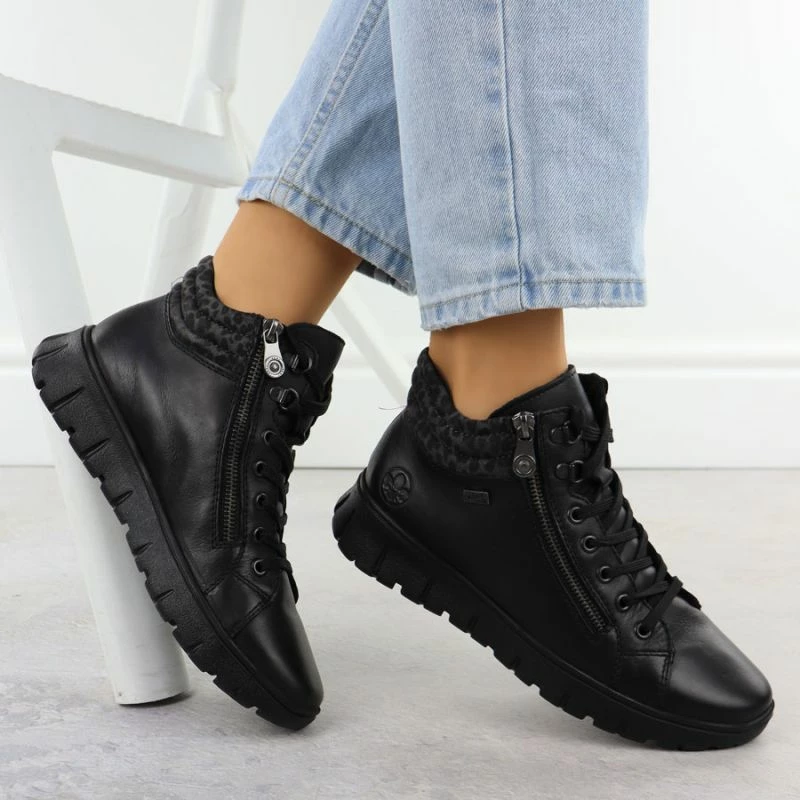 Çizme të shkurta lëkure për femra Rieker, të zeza