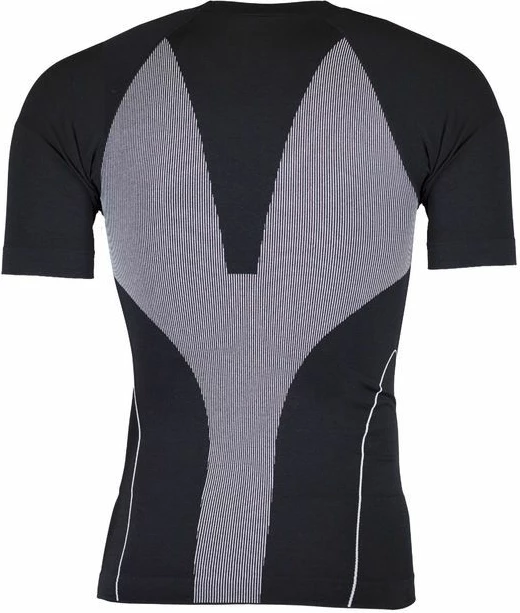 Maicë Yakimasport, e zezë