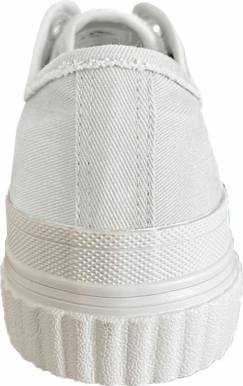 Atlete për femra Lee Cooper, të bardha